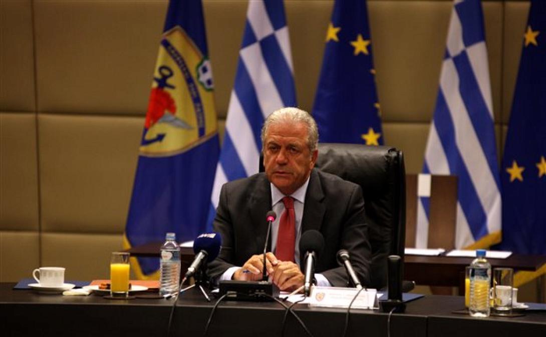 Αβραμόπουλος στην ΕΕ:«Οχι στην Ευρώπη - Φρούριο»