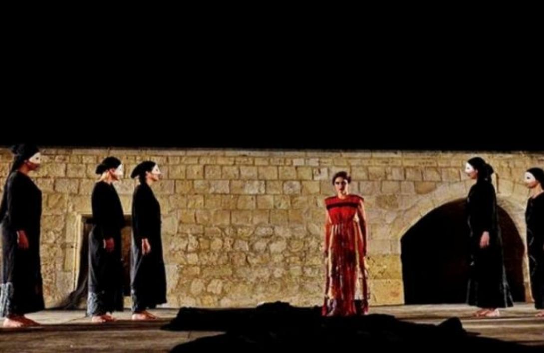 Στην Ιεράπετρα η "Μήδεια" της Θεατρικής Ομάδας των καθηγητών Ηρακλείου