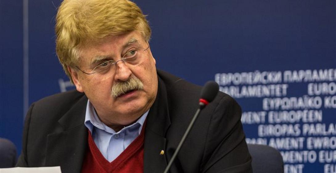 Έλμαρ Μπροκ.