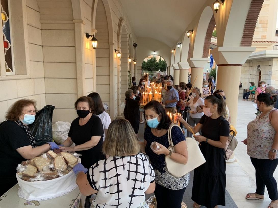 Παναγία Καμαριανή κορωνοϊός