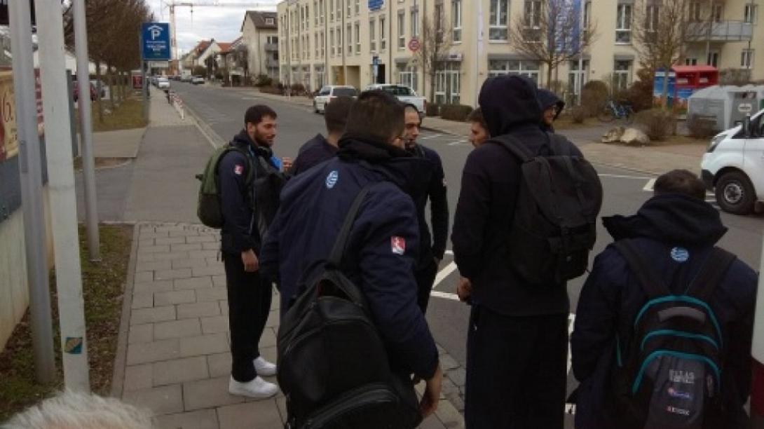 949637124b4627ba71d5dfc91636bed5_l_0.jpg