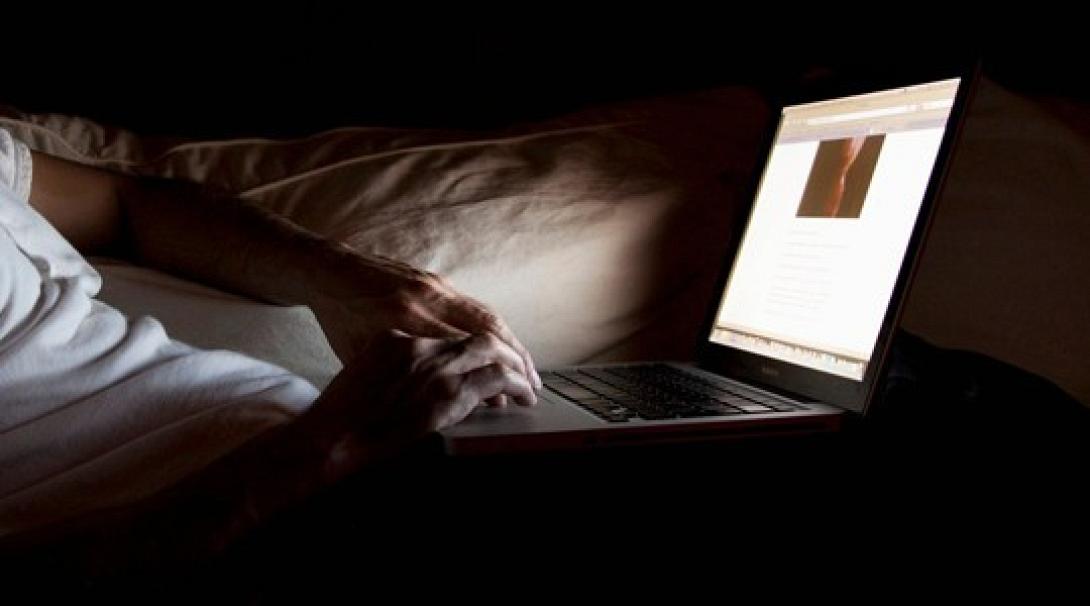 Πως ο αδελφός του πρωθυπουργού βοήθησε να πιαστούν οι παιδόφιλοι εκπαιδευτικοί - Η ιστορία με την δασκάλα από τα Χανιά