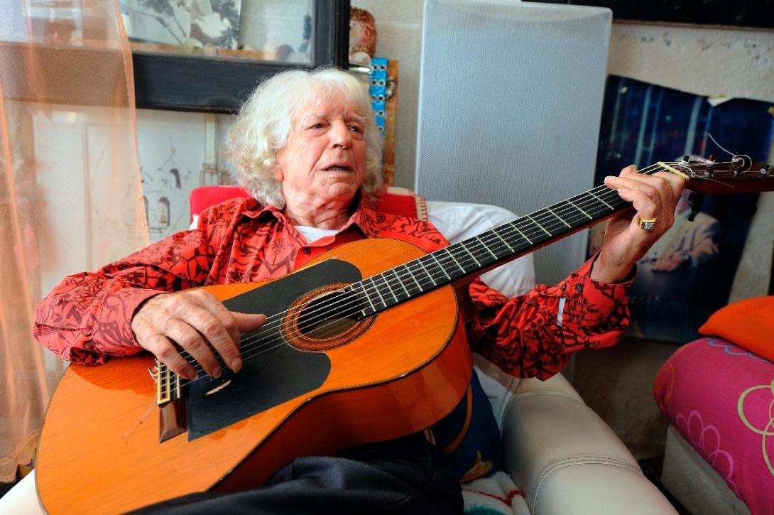 Πέθανε ο Πικάσο της κιθάρας φλαμένκο, ο τσιγγάνος Μανίτας ντε Πλάτα