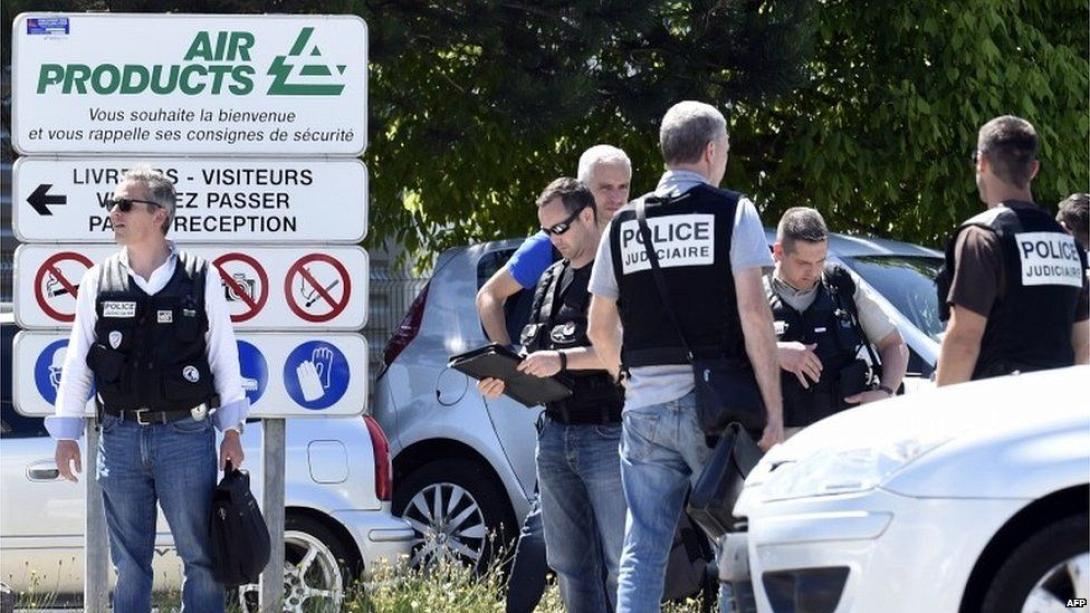police_grance.jpg