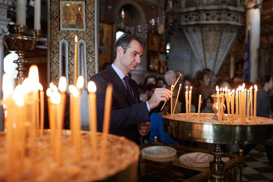 μητσοτάκης πάσχα τήνος