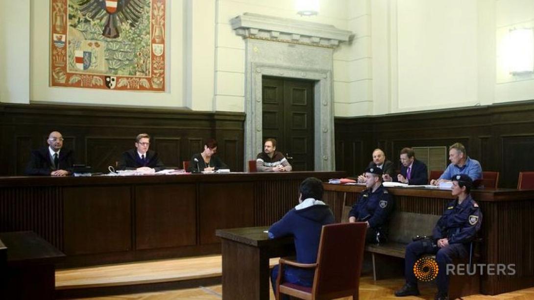 trial_aurstia.jpg