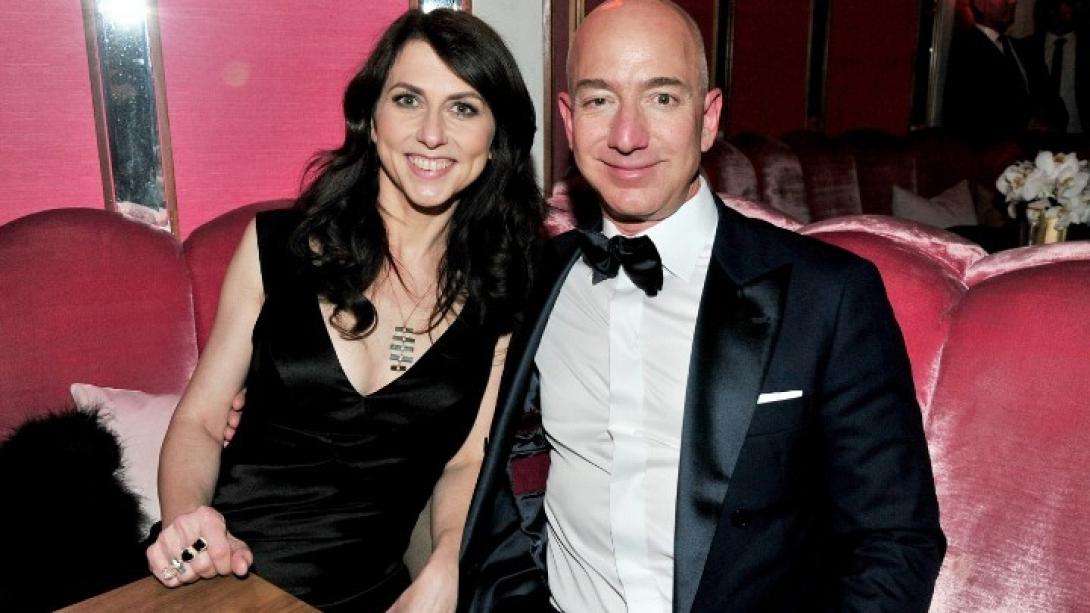 a2122350-bezos_macenzy.jpg