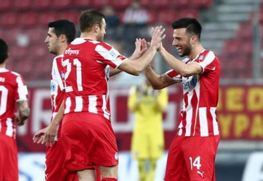 Ολυμπιακός :Νίκη με ...ανανέωση Ρομπέρτο