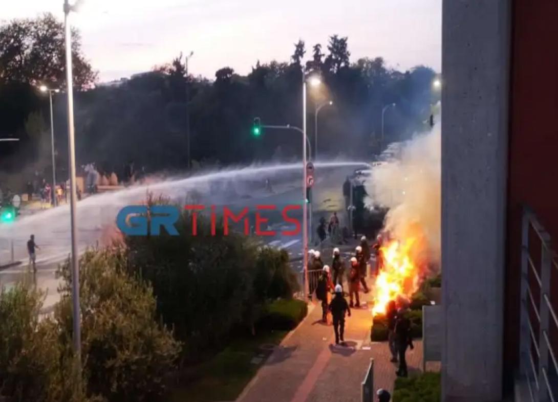 επεισόδια