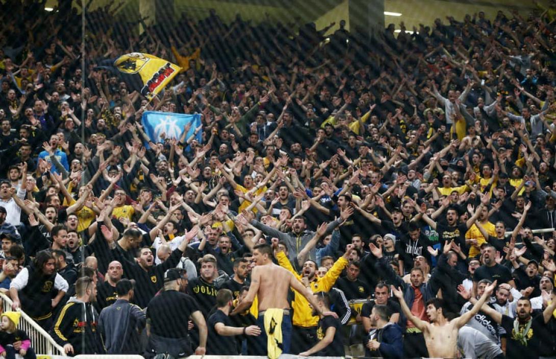 aek_fans.jpg