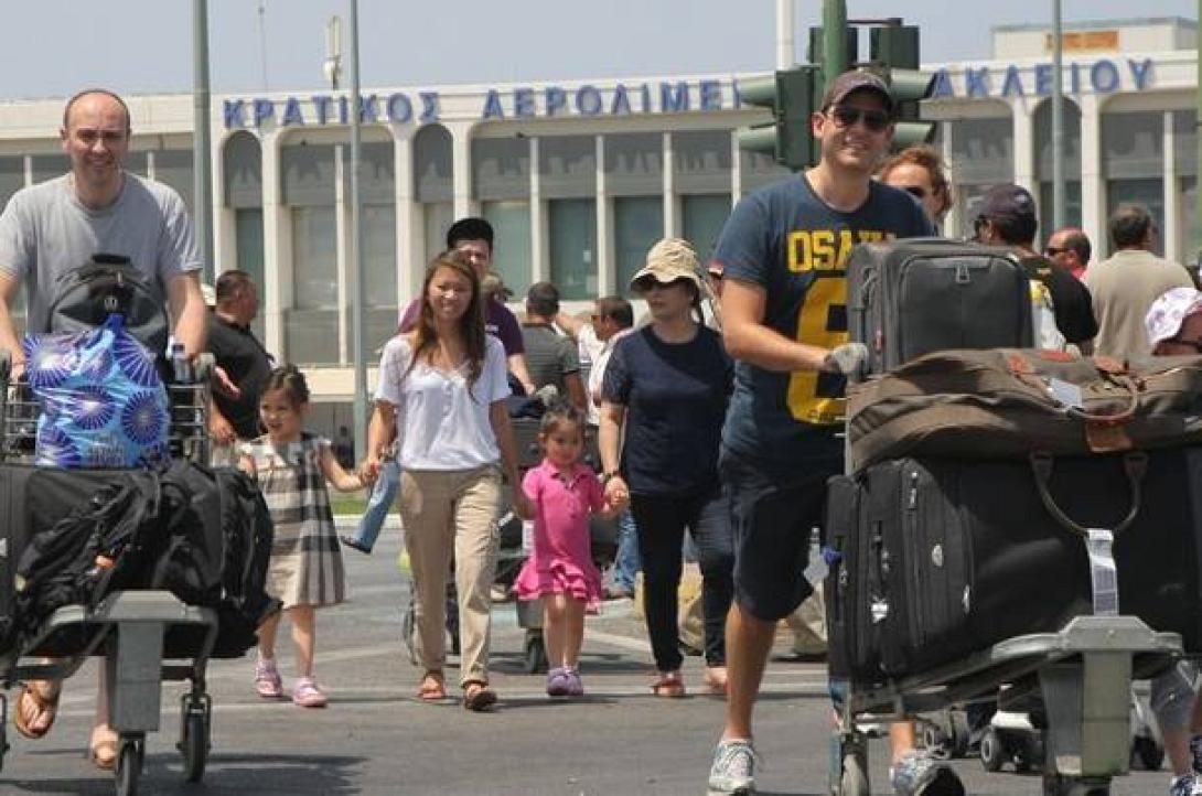Στο "πικ" της τουριστικής σεζόν το αεροδρόμιο Ηρακλείου