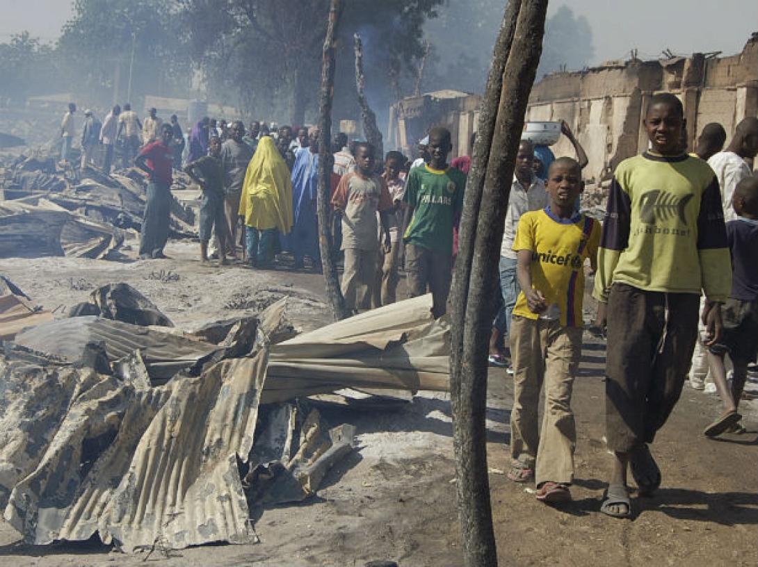 Νιγηρία: 15 νεκροί από έκρηξη παγιδευμένου οχήματος στο Μαϊντουγκούρι