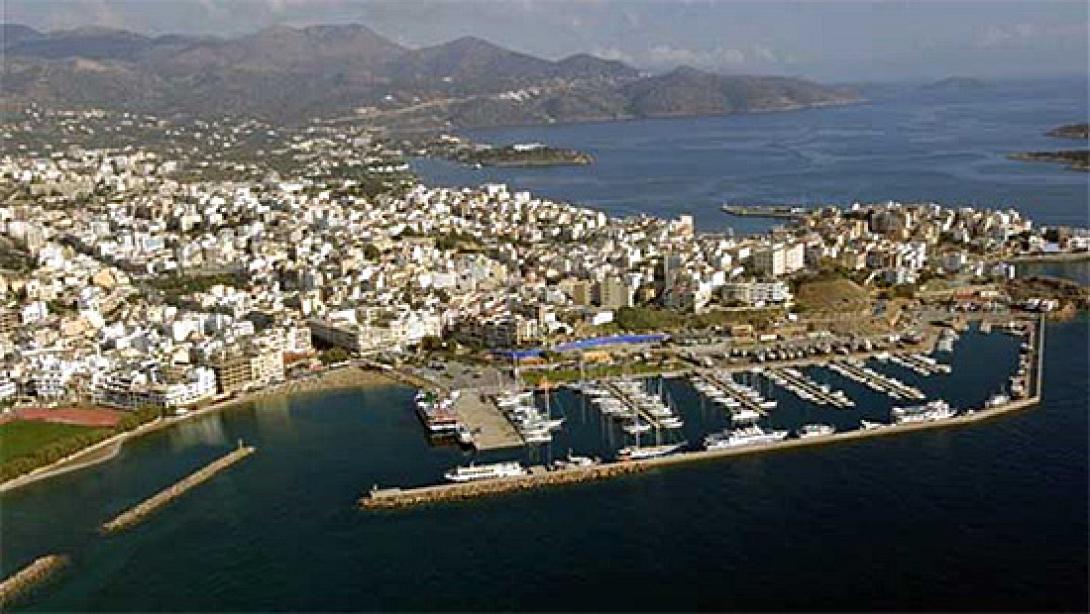 Βυθίστηκε αλιευτικό στο Μεραμπέλλο - κινδύνευσαν τέσσερα άτομα