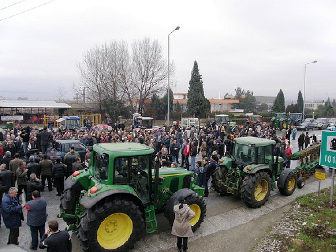 Οι αγρότες ξεκινούν πανελλαδικές κινητοποιήσεις για τα βιβλία εσόδων -εξόδων 