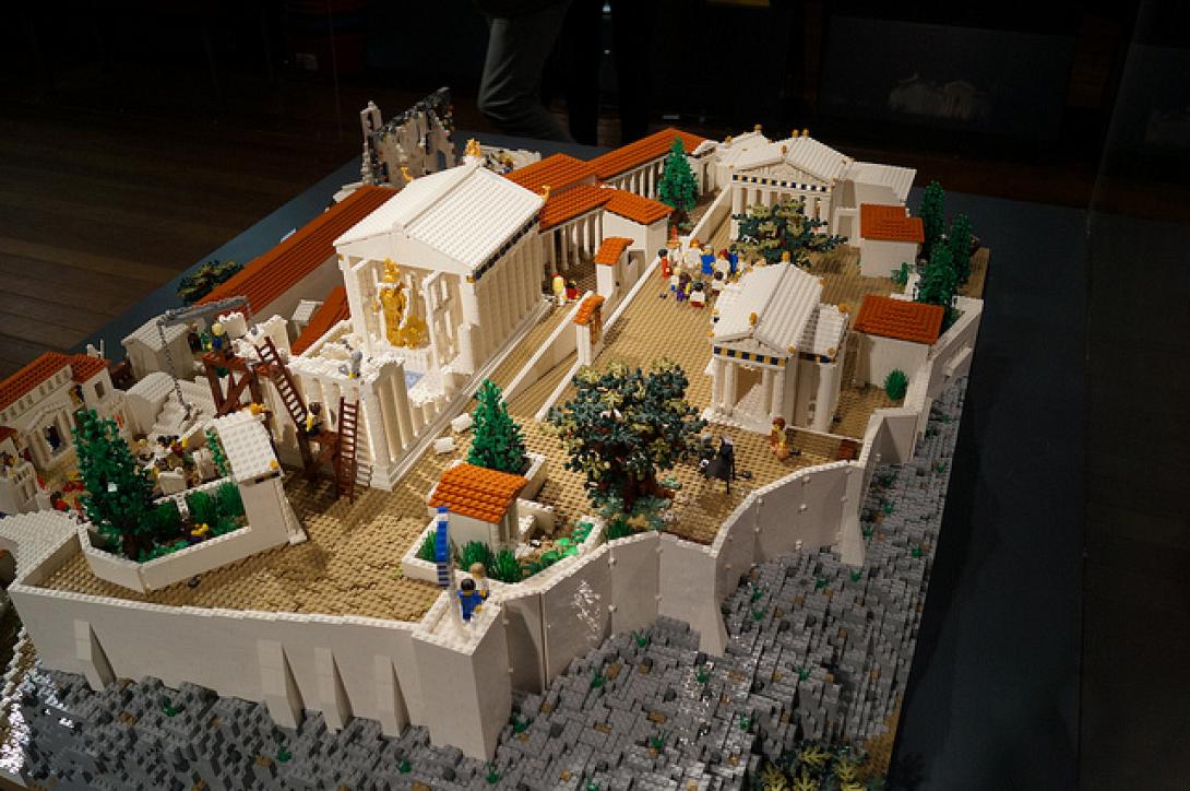 Οι Αυστραλοί μας δωρίζουν μία Ακρόπολη ... από Lego!