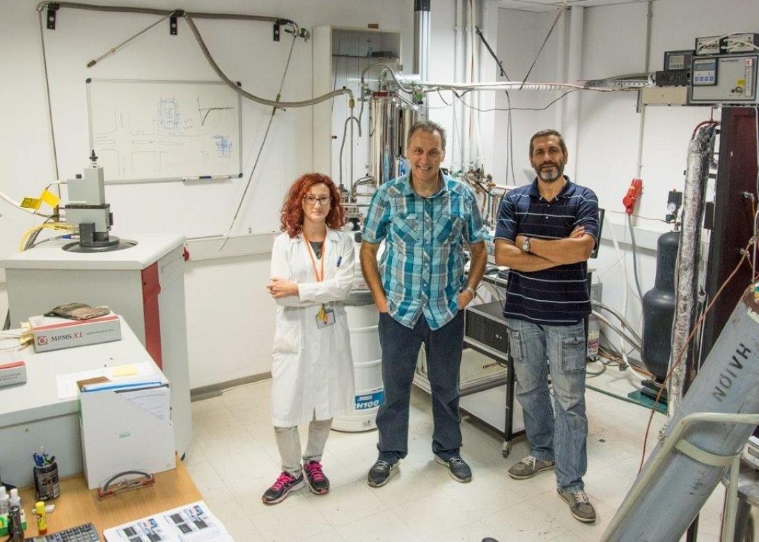 al2_at_lab.jpg
