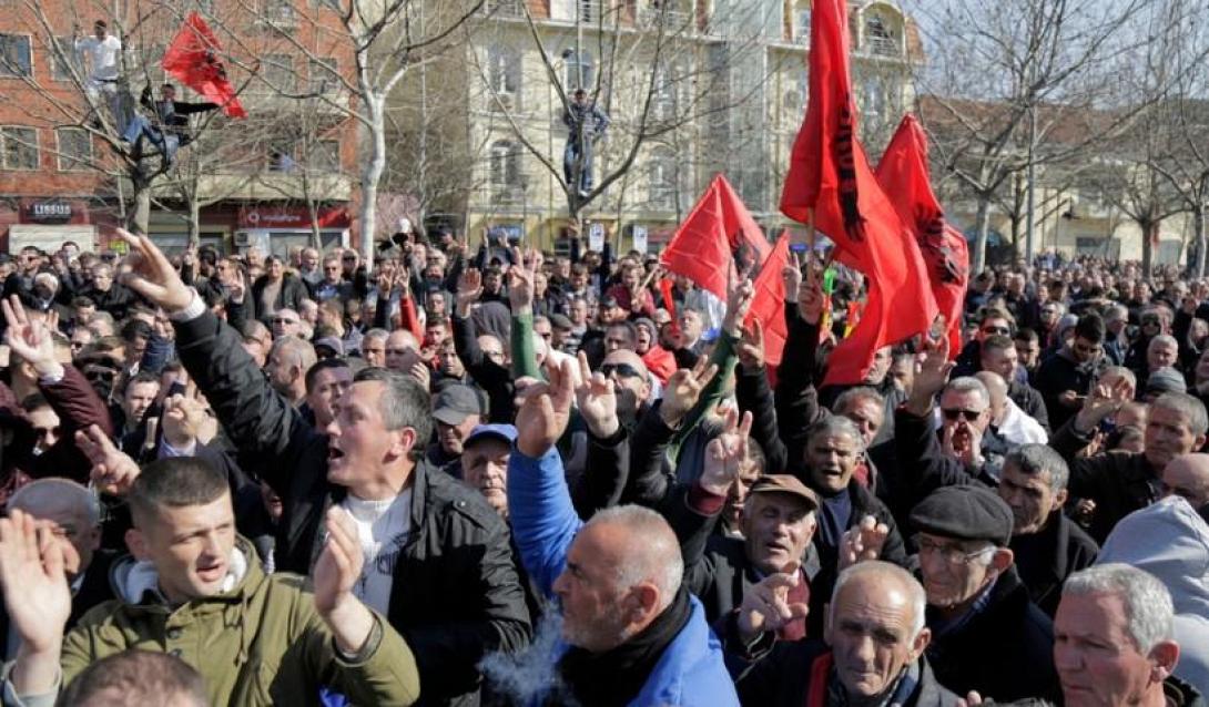 albania_diadilosi.jpg