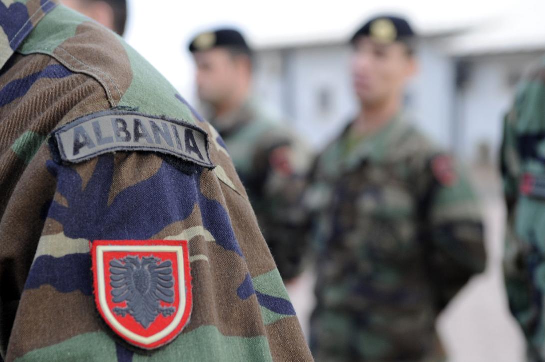 Αλβανική στρατιωτική βοήθεια στο Ιράκ