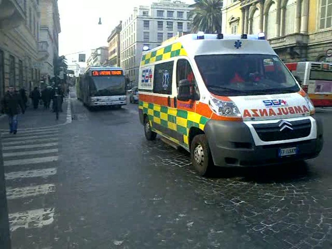 Στην Εντατική η μαθήτρια που έπεσε από μπαλκόνι ξενοδοχείου στη Ρώμη