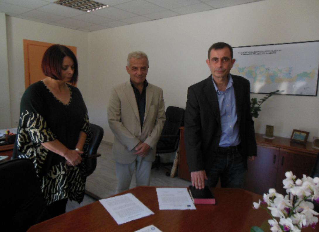 αναπληρωτης ΠΑΓΝΗ