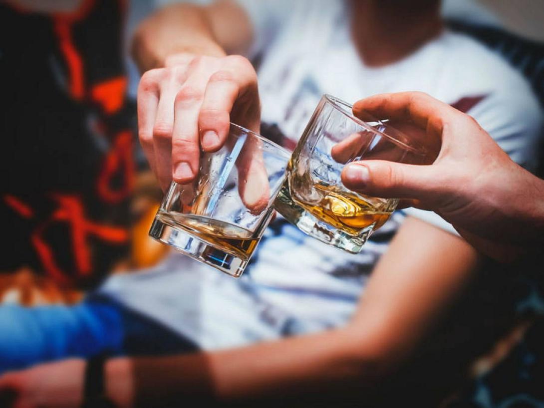 ανήλικος αλκοόλ