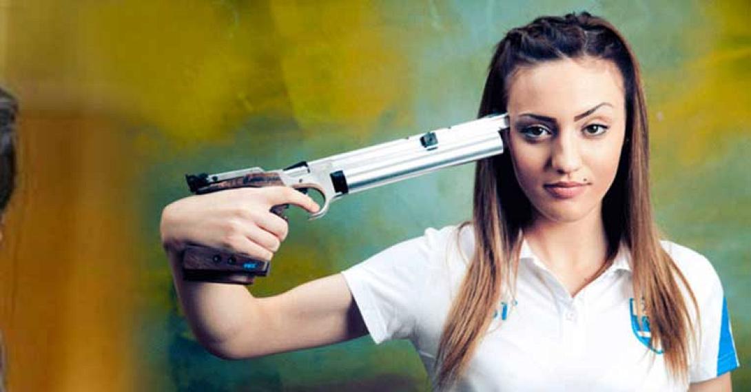 anna-korakaki-slider.jpg