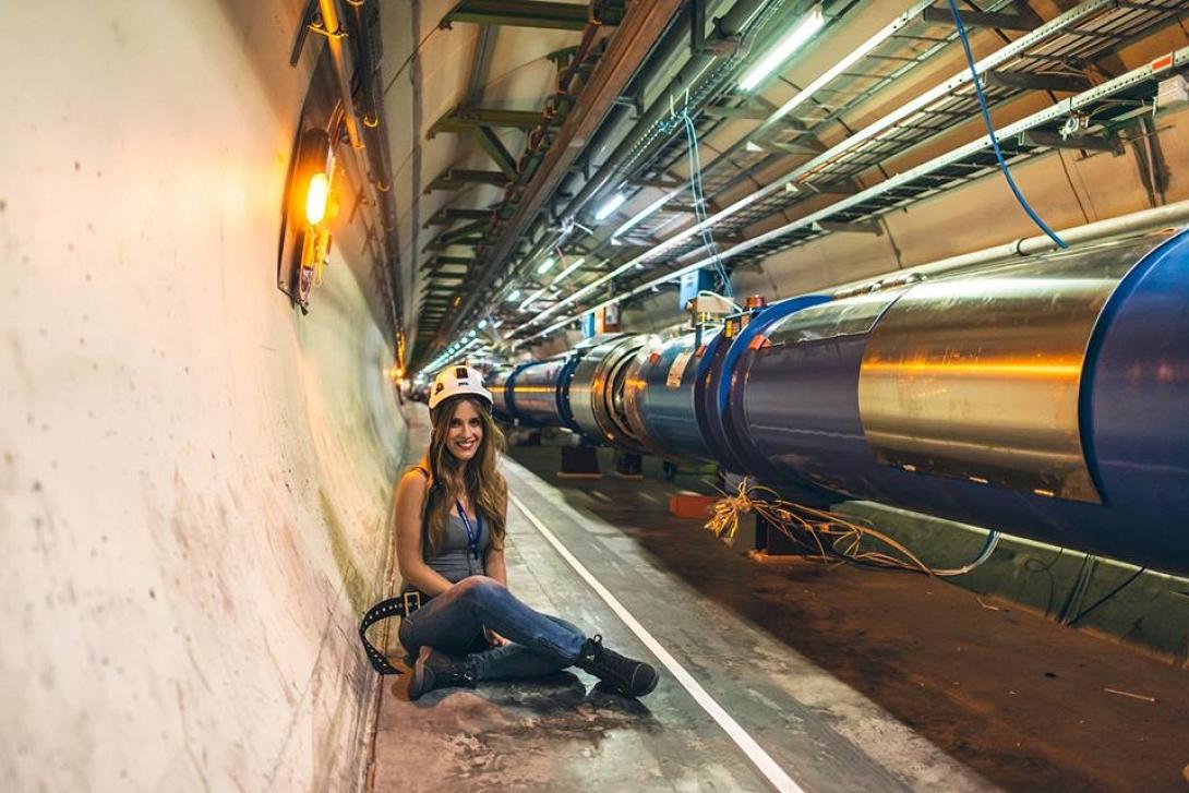 Ελληνίδα φωτογραφίζει την &quot;καρδιά&quot; του CERN