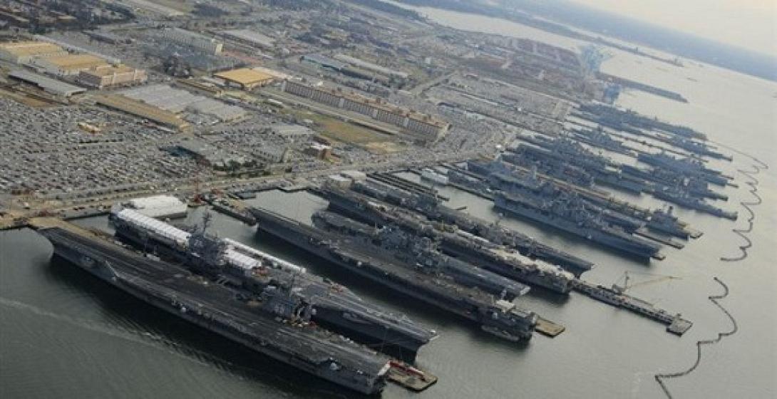 ΗΠΑ: Δύο νεκροί από πυροβολισμούς πάνω σε αντιτορπλικό 