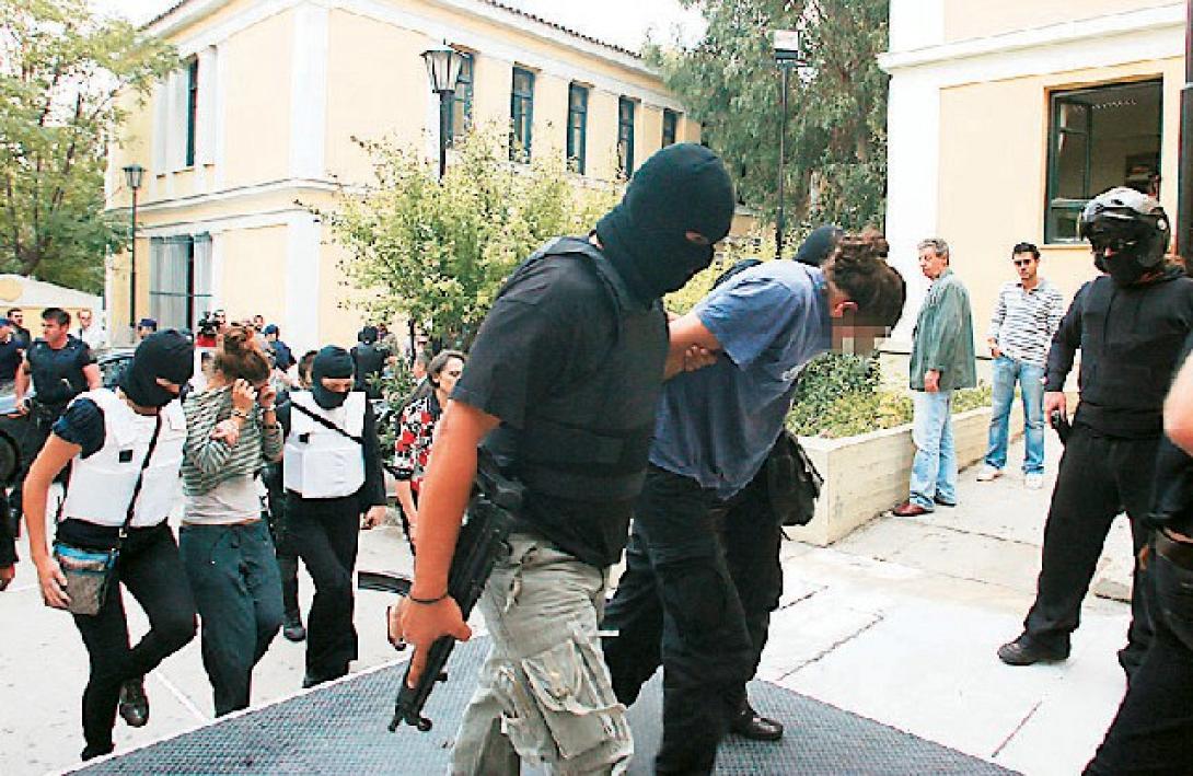 Τρομοκράτης στη Κύπρο &quot;έδωσε&quot; γιάφκες στην Ελλάδα