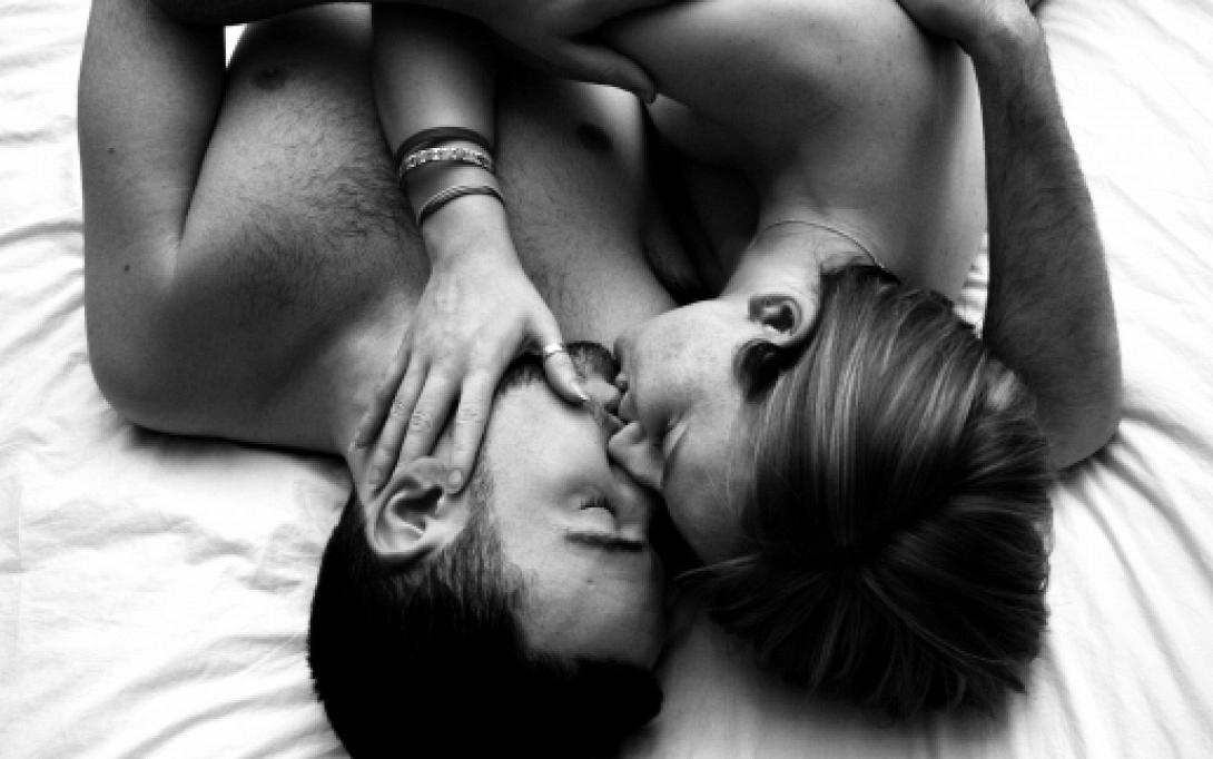 antras_ginaika_sxeseis_sex_krevati_erotas_agapi_pathos_antras_kai_ginaika_sto_krevati_ekriti.jpg