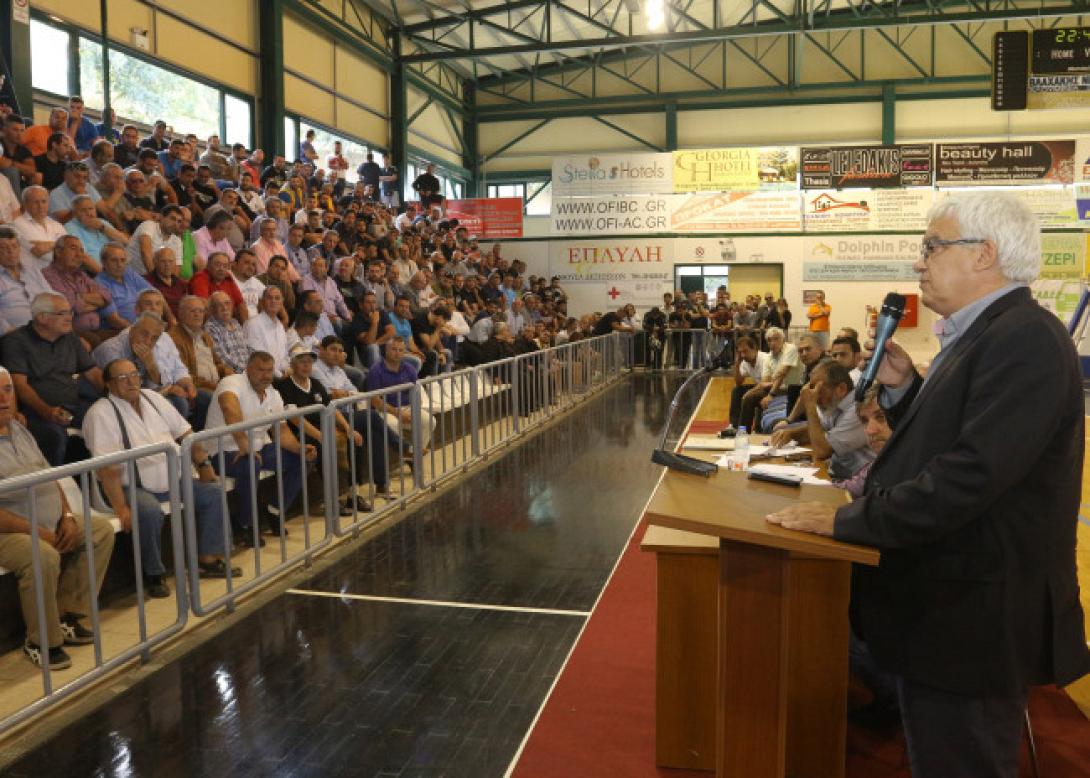 apostolakhs.jpg