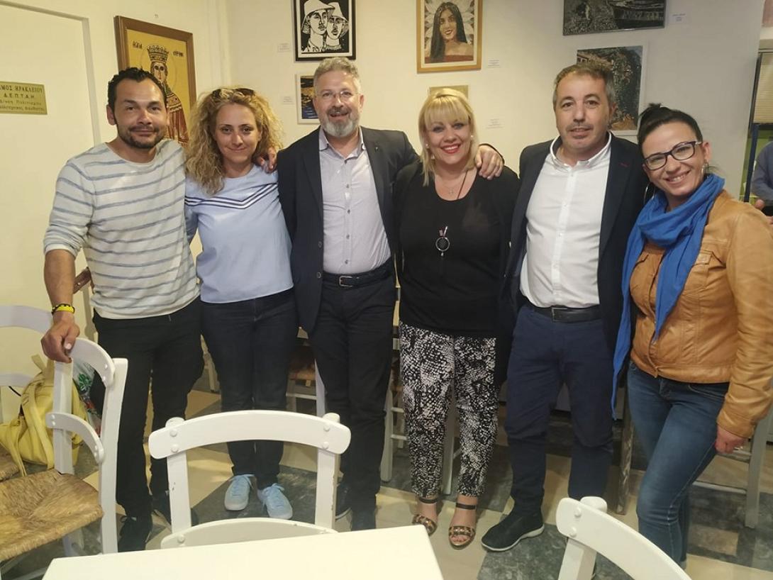 apostolh.jpg