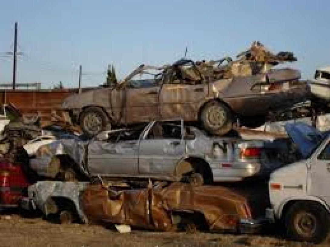 Μέχρι το τέλος του έτους παρατείνεται η απόσυρση των αυτοκινήτων 