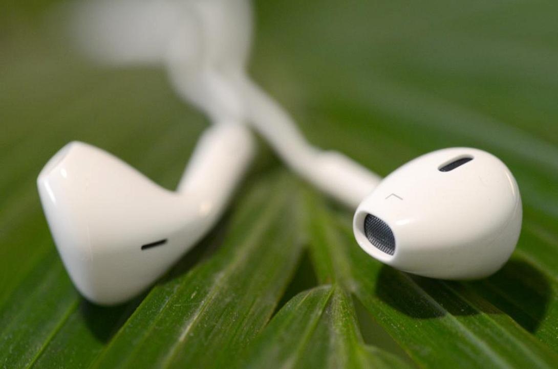 Apple: Δίπλωμα ευρεσιτεχνίας για ακουστικά που παρακολουθούν την υγεία μας.