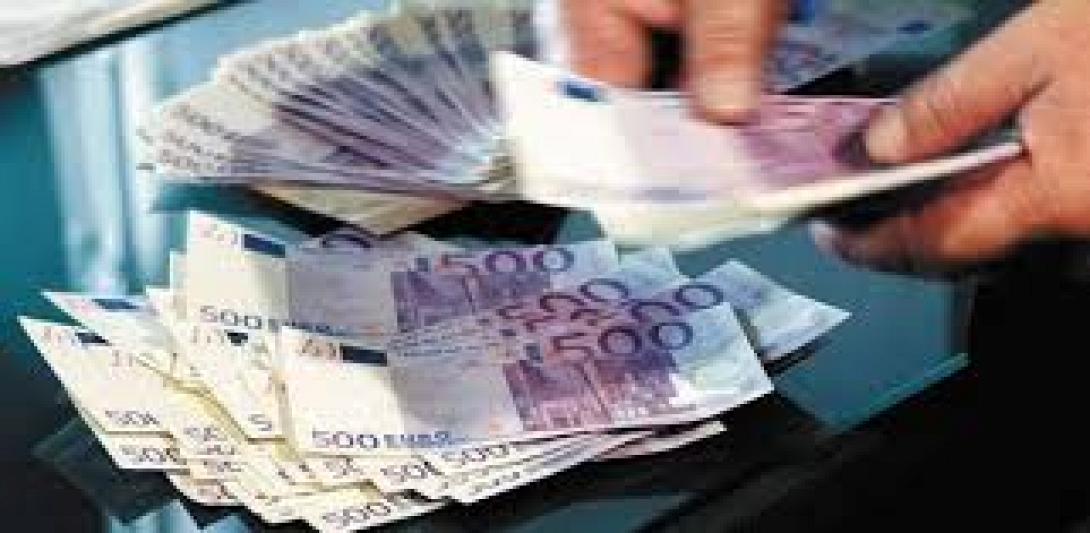 Πτώση  δανεισμού προς νοικοκυριά και επιχειρήσεις από τις τράπεζες της Ευρωζώνης