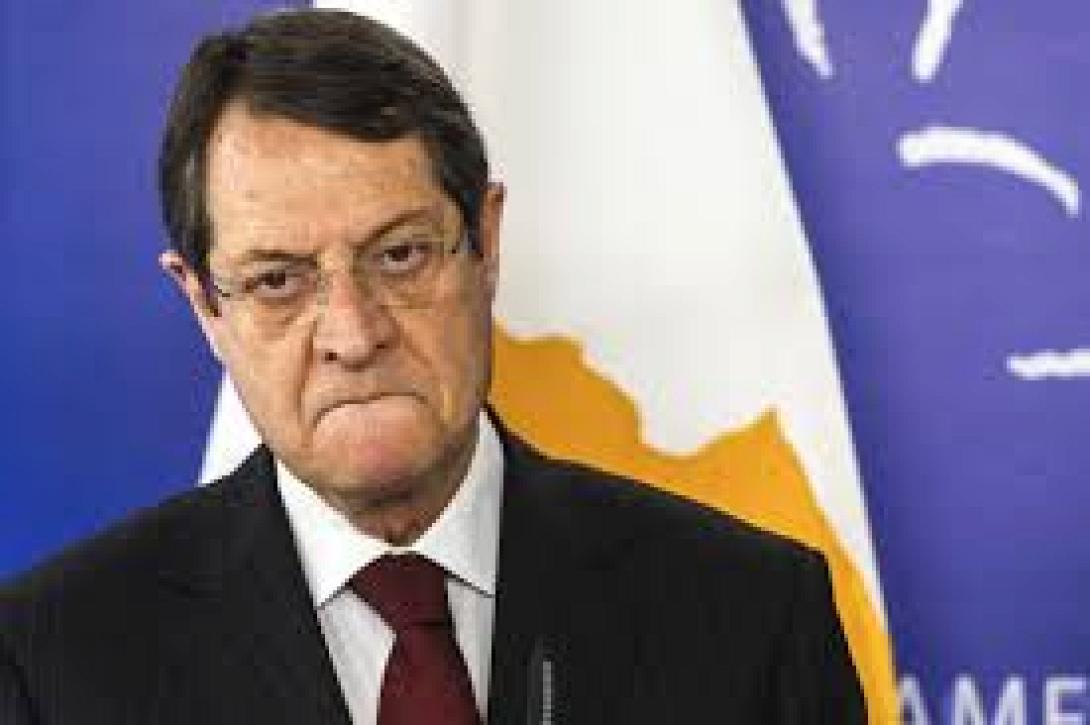 Θετική η γνώμη των Γάλλων για τη Μέρκελ