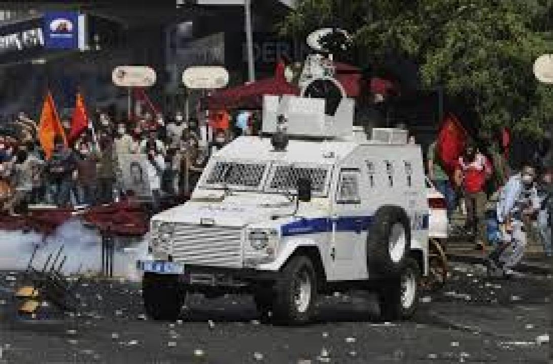 Στη Δικαιοσύνη προσφεύγουν οι κεμαλιστές ενάντια στις υπερεξουσίες της αστυνομίας