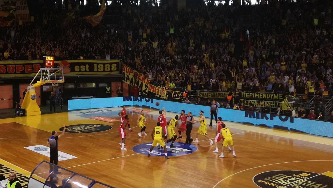 aris_oly_jumpball.jpg