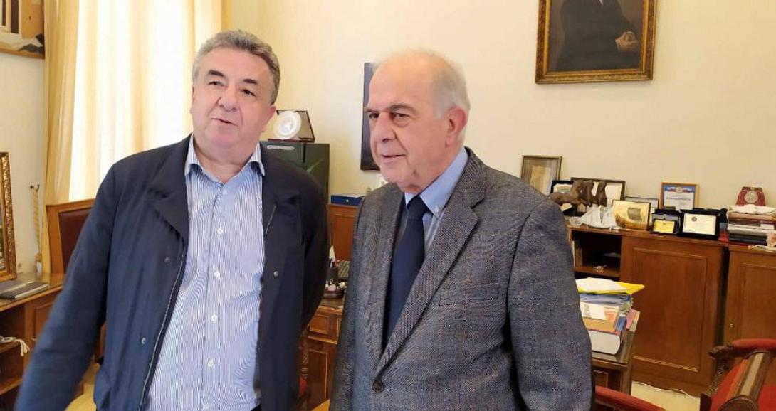 arnaoutakis-lamprinos.jpg