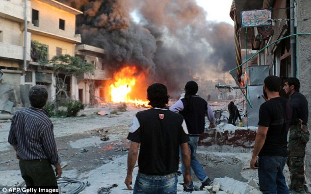 Θέσεις τζιχαντιστών στη Συρία βομβάρδισαν για πρώτη φορά οι ΗΠΑ