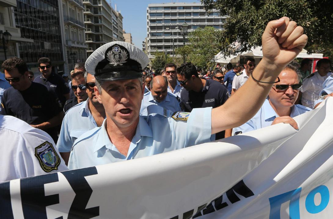 Δικαίωση ενστόλων από το ΣτΕ για τις μειώσεις στις αποδοχές τους 