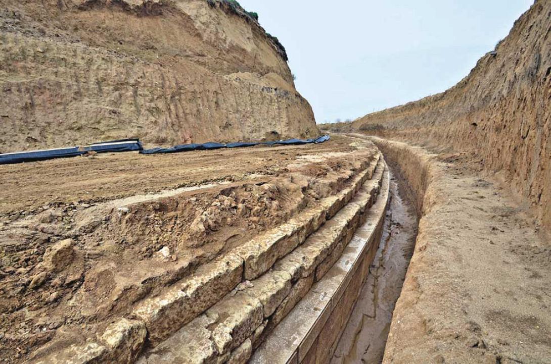 Η αρχαιολόγος της ανασκαφής στην Αμφίπολη μιλάει για την σπουδαιότητα του μυστηριώδους τάφου 