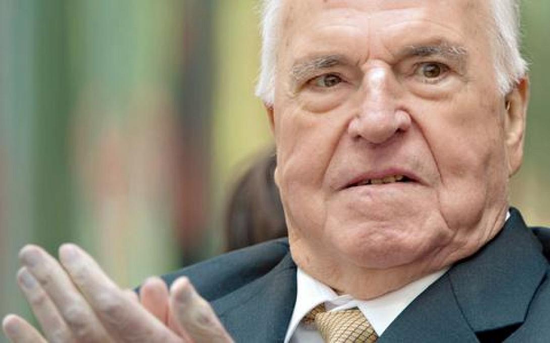 &quot;Λάθος η ένταξη της Ελλάδας στο ευρώ&quot; υποστηρίζει ο Χέλμουτ Κόλ