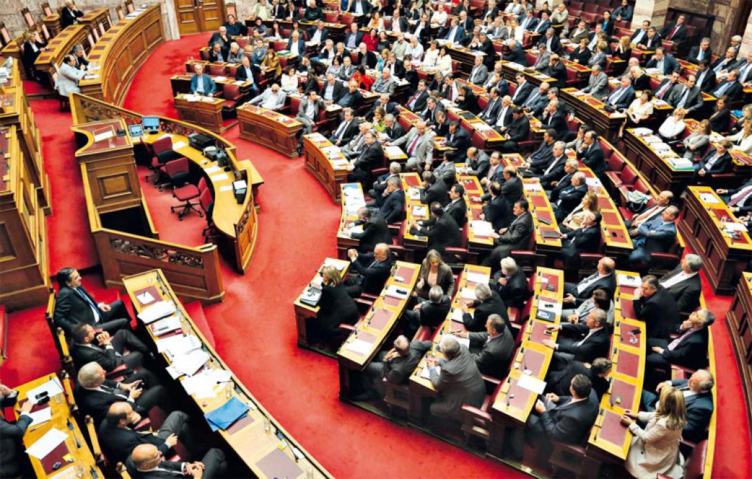 Ένταση στη Βουλή κατά τη συζήτηση για την ψήφο εμπιστοσύνης