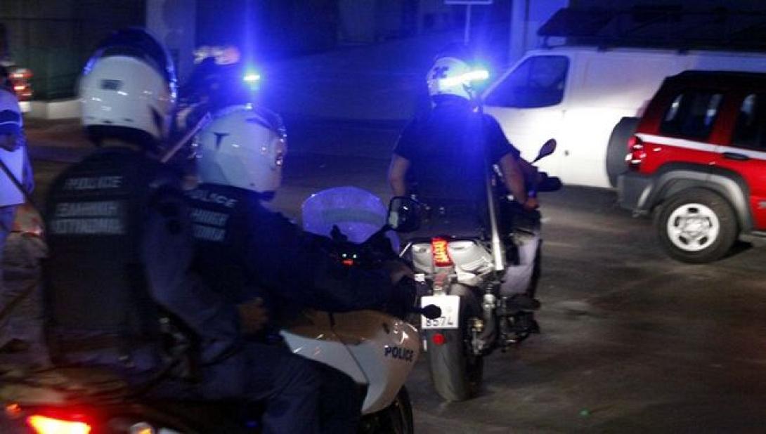 Ηράκλειο: Το έβαλαν στα πόδια πριν &quot;σηκώσουν&quot; το ΑΤΜ