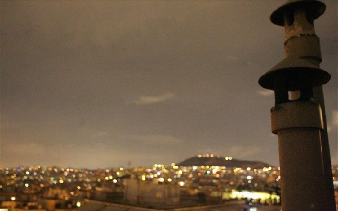 Φόβοι για μπλακ άουτ - &quot;Όχι κλιματιστικό και κουζίνα μαζί τις ημέρες με αιθαλομίχλη&quot;