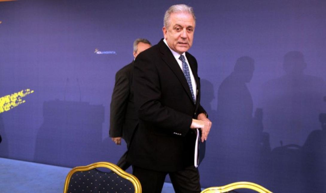 avramopoulos.jpg