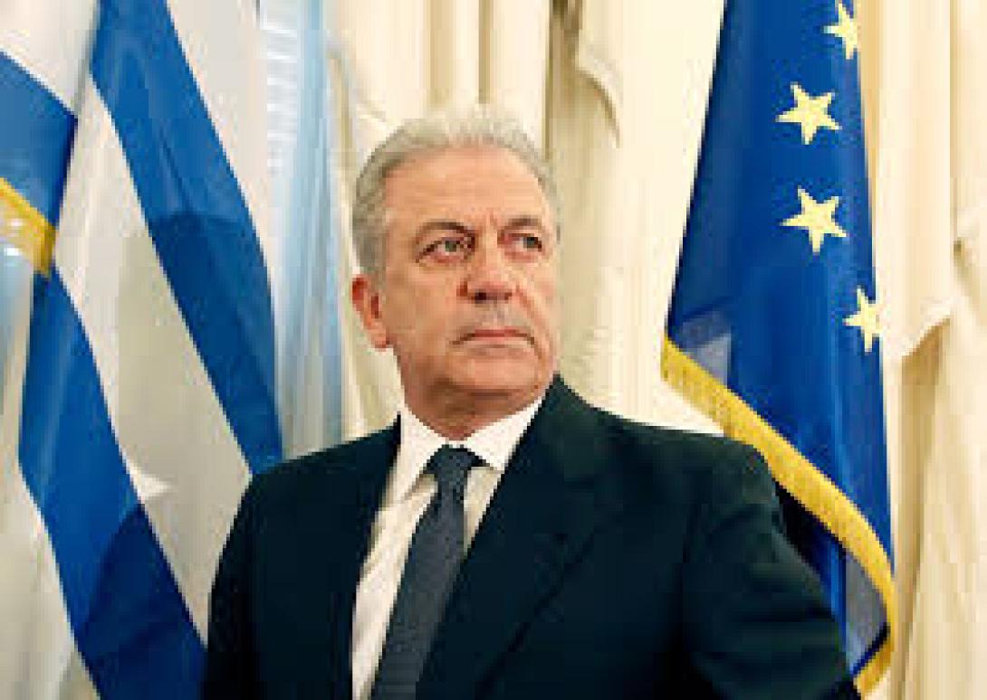 avramopoylos.jpg