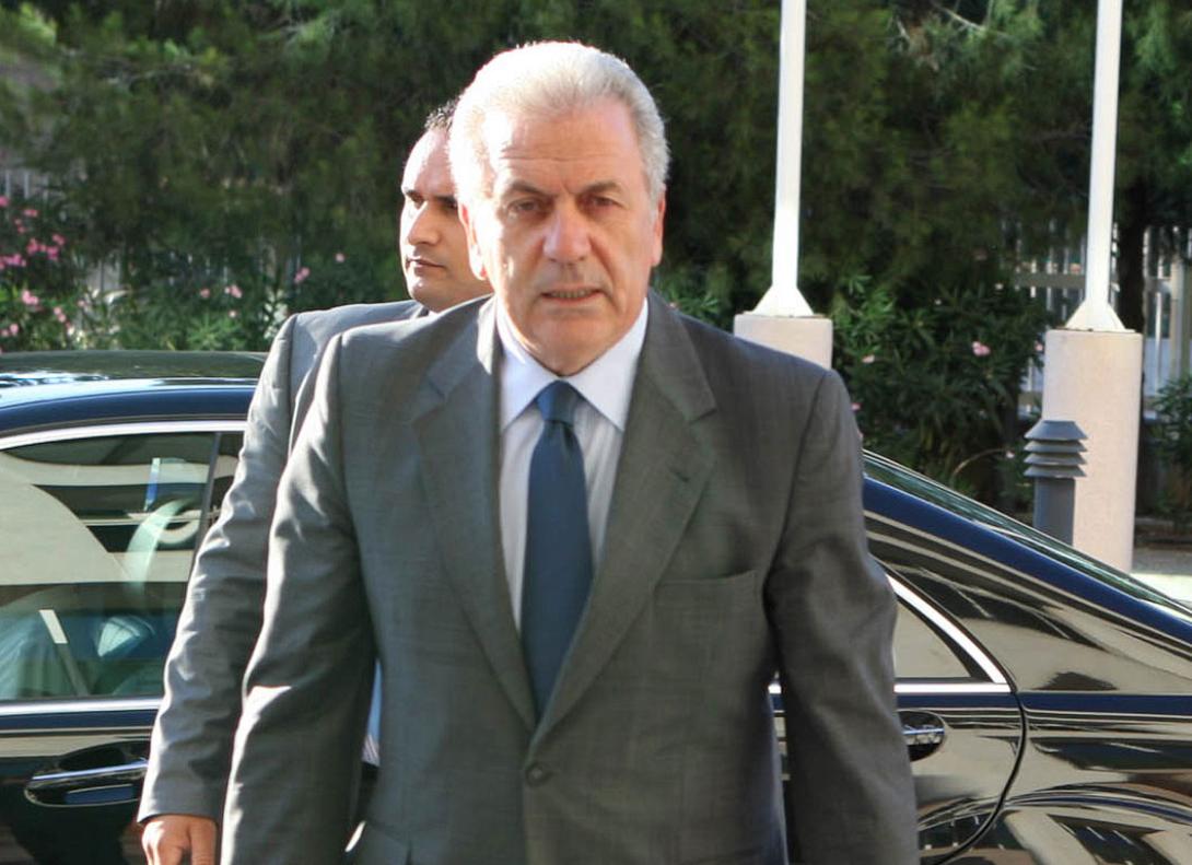 avramopoylos2.jpg
