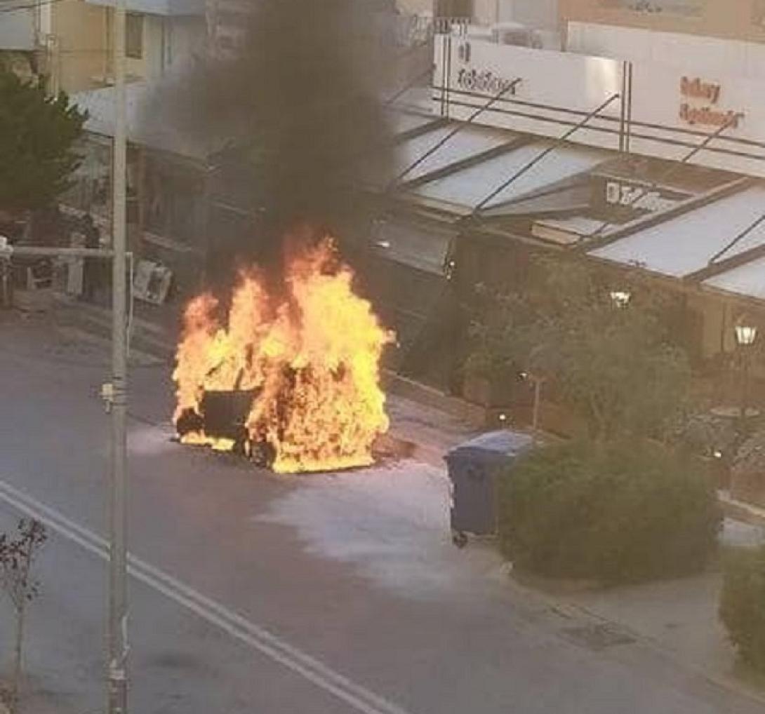 αυτοκίνητο φωτιά